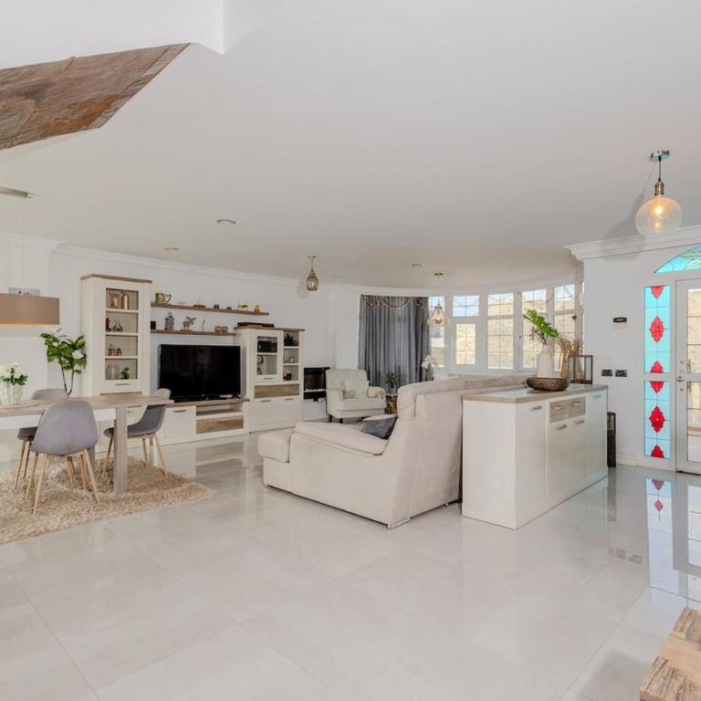 Luxurious Villa, 5 bedrooms, Arguineguin,Mogan - Villa - 36