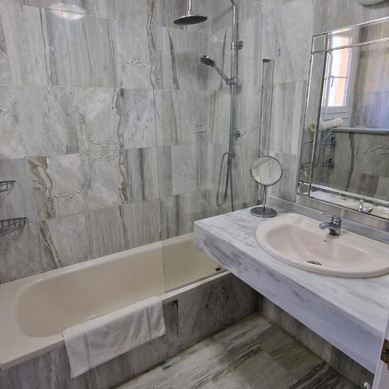 Modern apartment close to Cabopino Beach & Harbour - Apartamento - 19