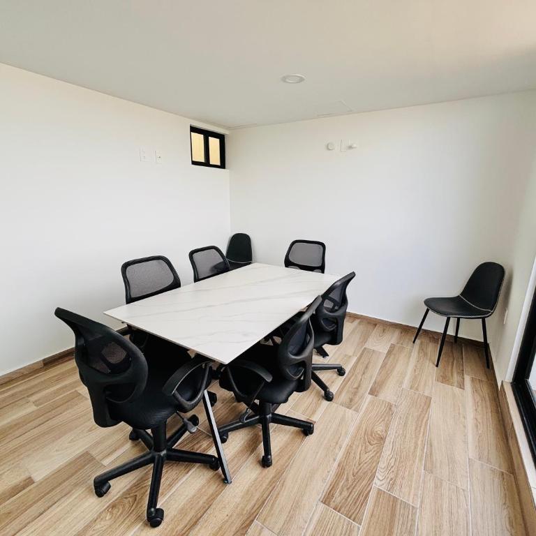 Depa Familiar con cochera 6 min Centro Médico y Catedral - Apartamento de 2 dormitorios - 43