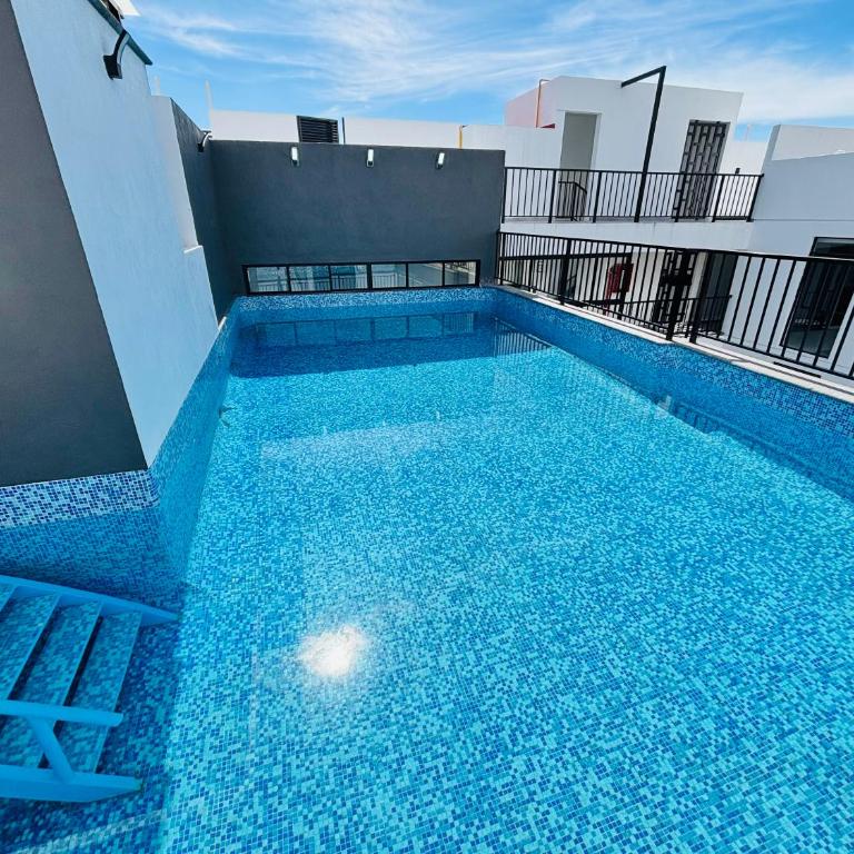 Depa Familiar con cochera 6 min Centro Médico y Catedral - Apartamento de 2 dormitorios - 34