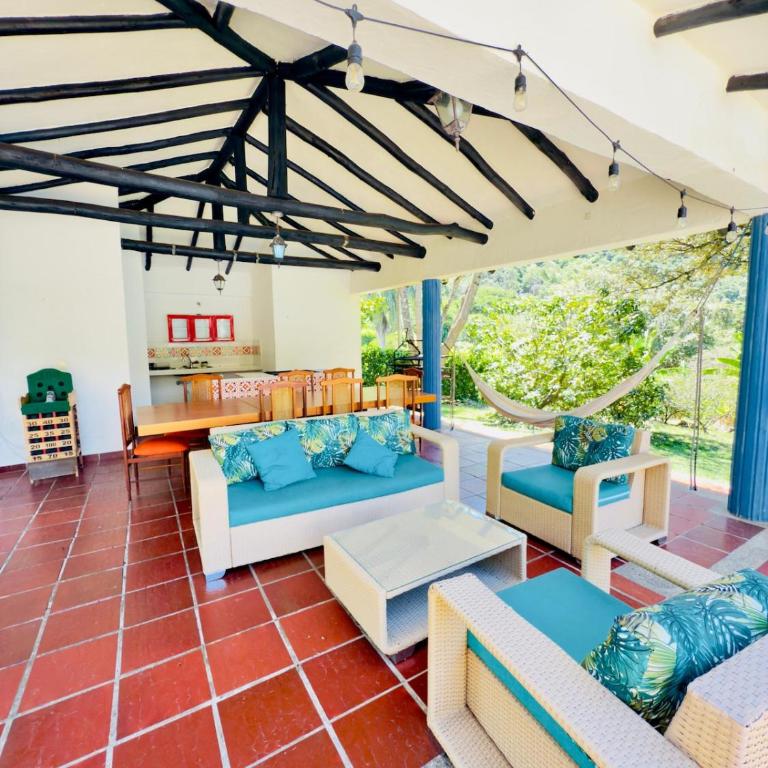 Finca Diamante Azul - Villa - 11