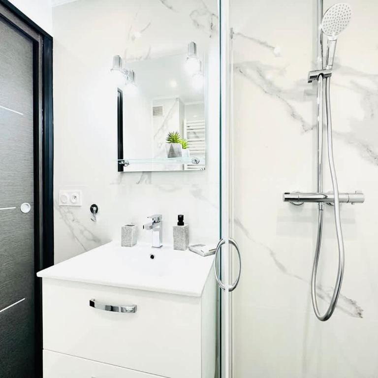 Le Royal Carnot - Studio - Cannes Centre Terrasse - Appartement 1 Chambre - 54