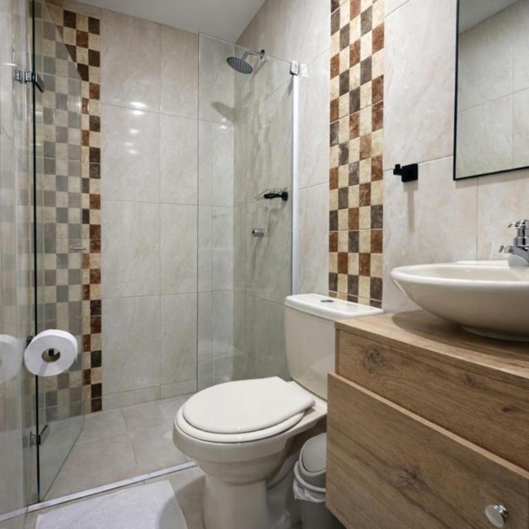 Hotel Getsemaní Central - Double Room with Private Bathroom - 4