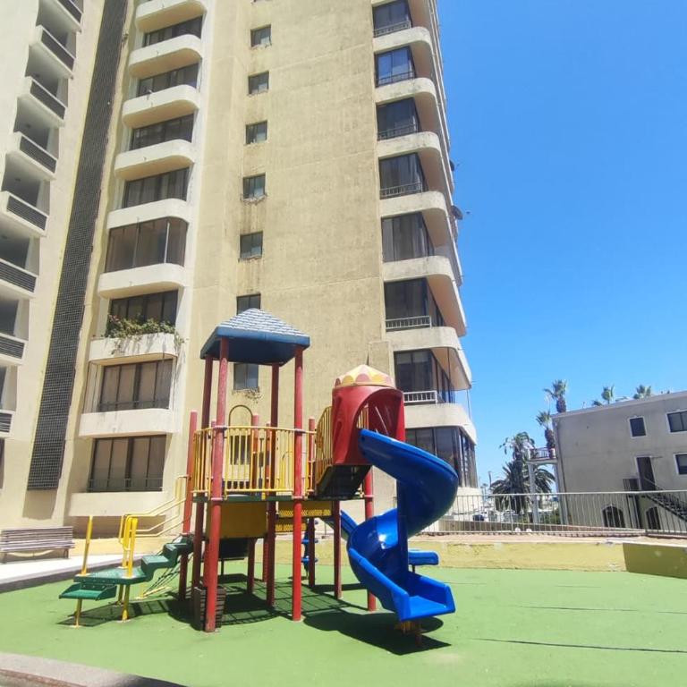 Alojamiento frente a cavancha para 6 personas - Three-Bedroom Apartment - 2
