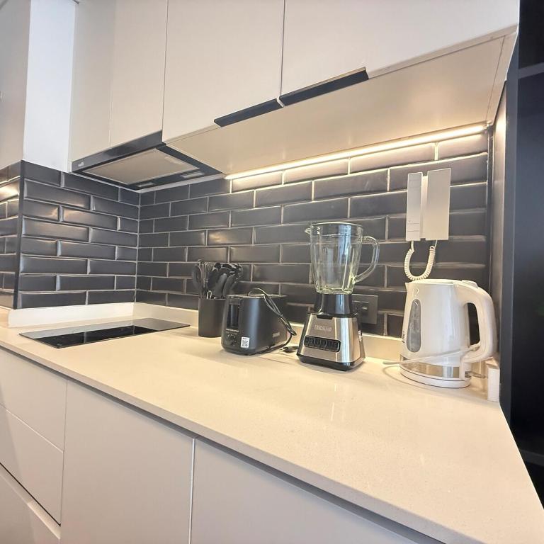 Depto cercano a Barrio Italia y Estadio Nacional - One-Bedroom Apartment - 6