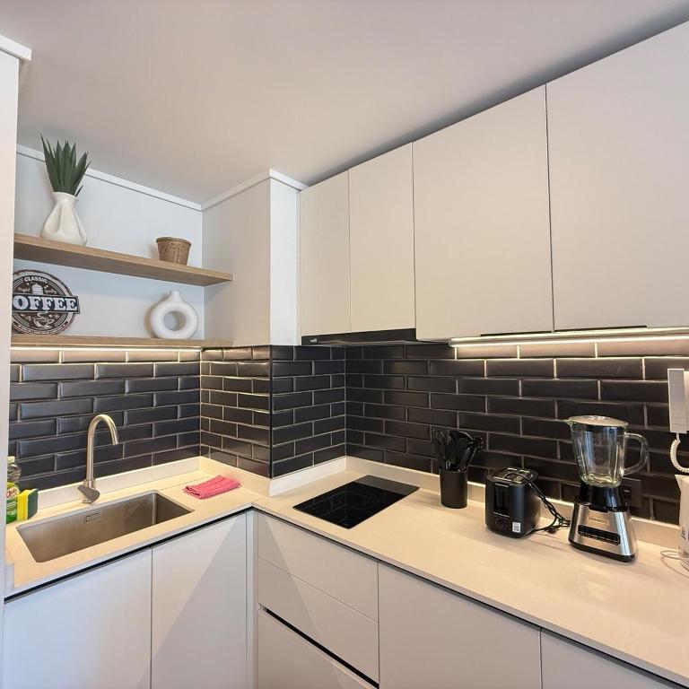 Depto cercano a Barrio Italia y Estadio Nacional - One-Bedroom Apartment - 20
