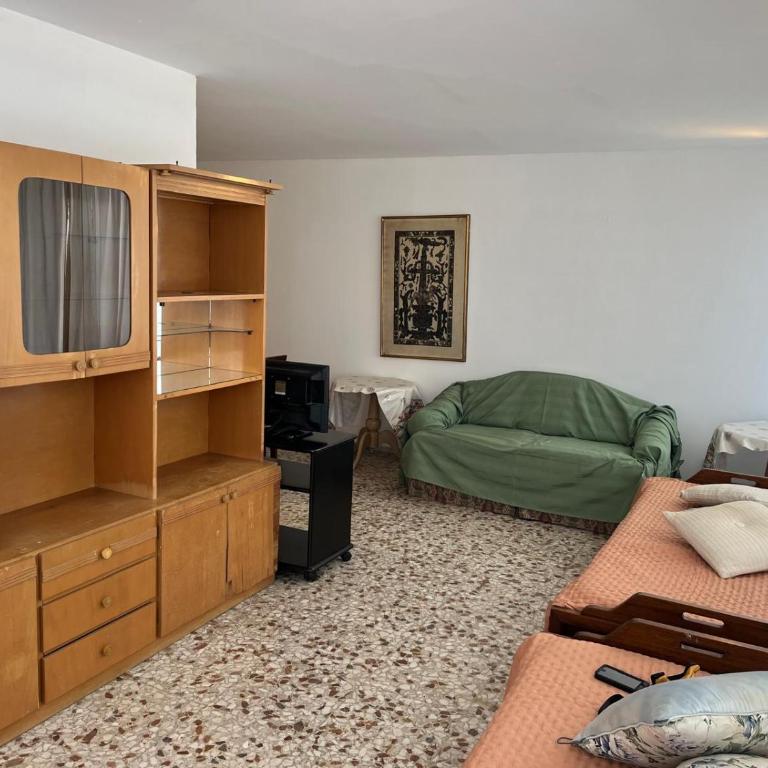 Edificio Apolo - Peninsula - Punta del Este - Apartamento de 2 dormitorios - 2