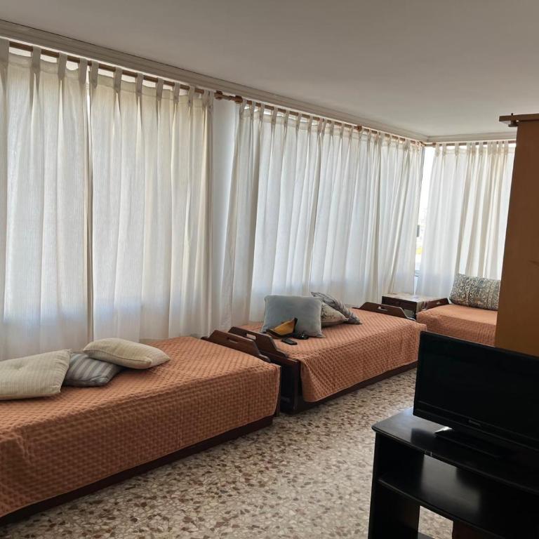 Edificio Apolo - Peninsula - Punta del Este - Apartamento de 2 dormitorios - 4