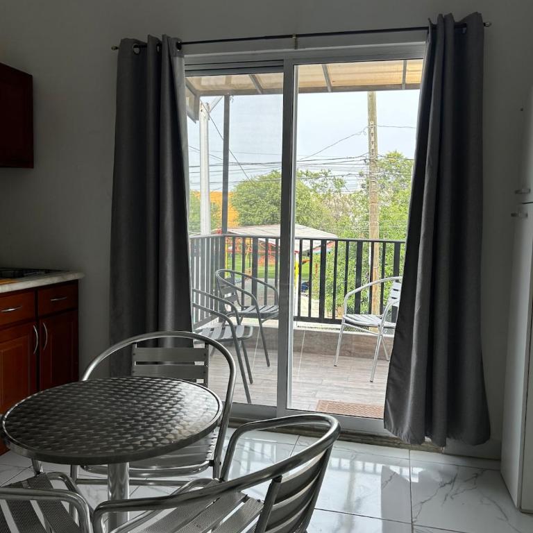 Great apartment 10 min to Fundidora Park Wifi Parking & Coffee - Two-Bedroom Apartment - 13