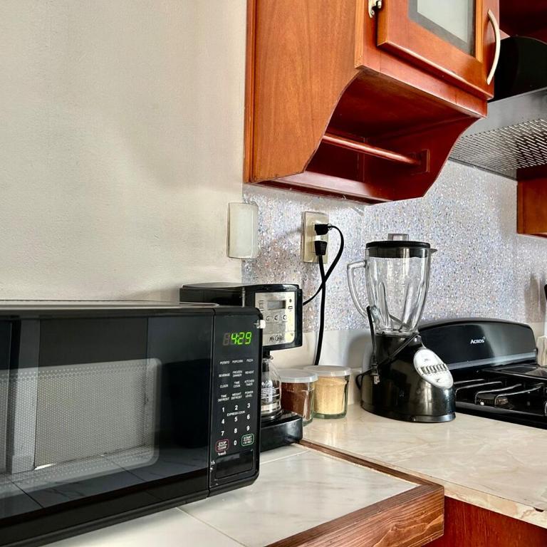 Great apartment 10 min to Fundidora Park Wifi Parking & Coffee - Two-Bedroom Apartment - 33
