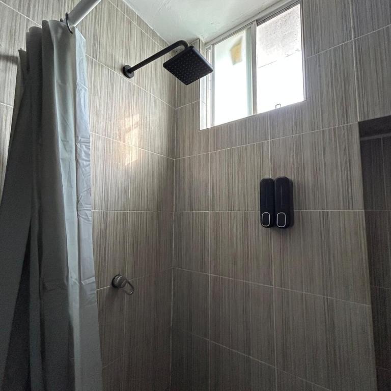 Great apartment 10 min to Fundidora Park Wifi Parking & Coffee - Two-Bedroom Apartment - 42