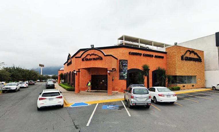 Great apartment 10 min to Fundidora Park Wifi Parking & Coffee - Two-Bedroom Apartment - 45