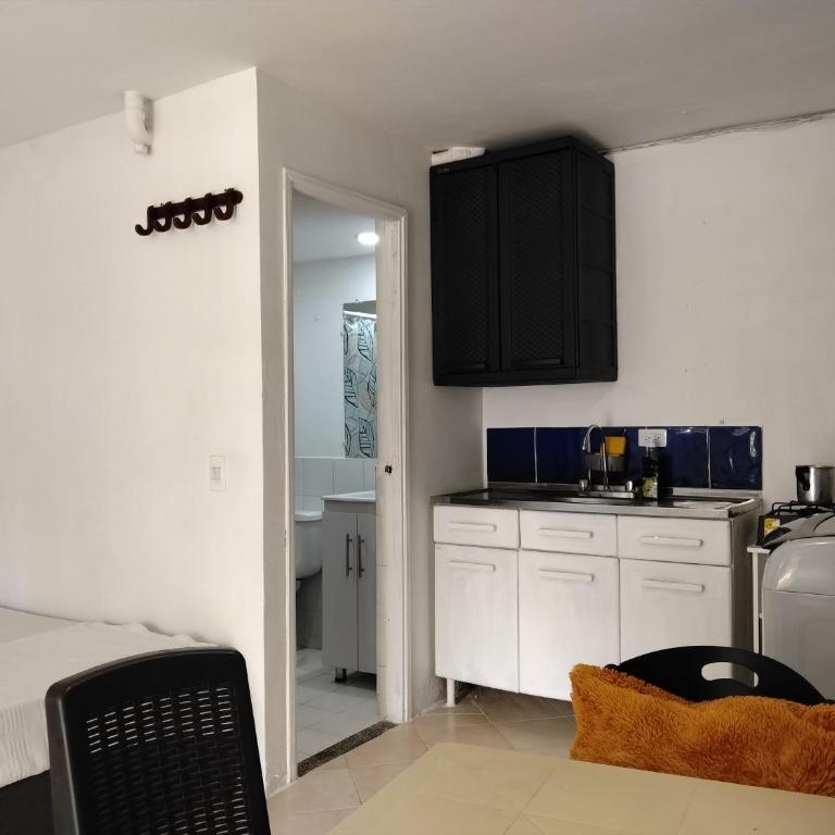 Apartaestudio Centro Histórico Medellín - One-Bedroom Apartment - 5