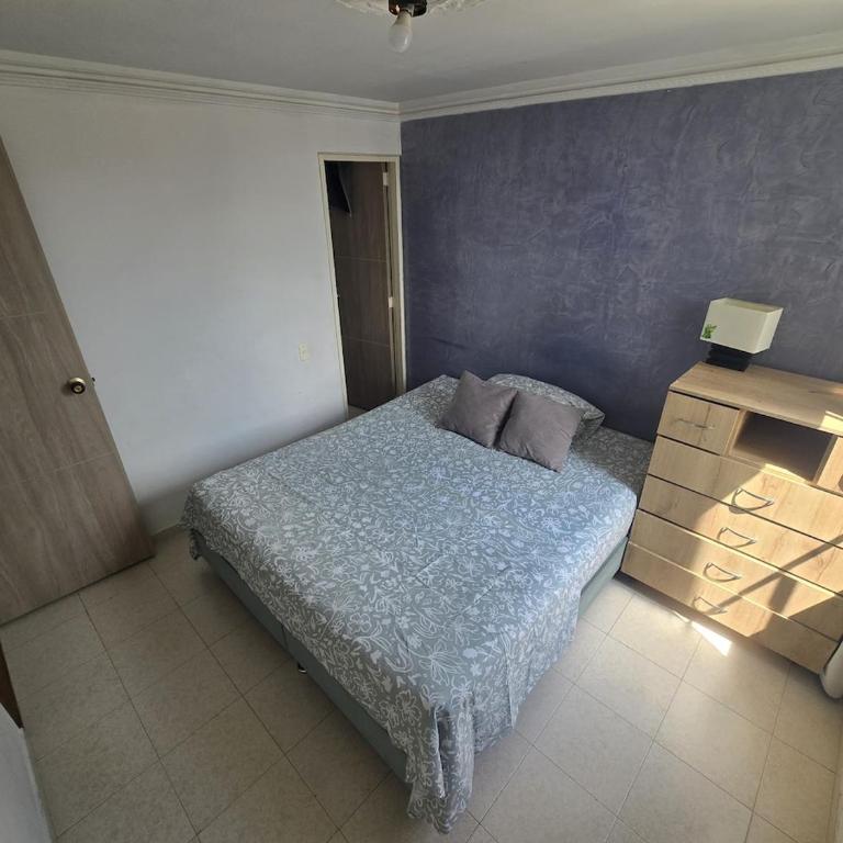 Beautiful apartment in Cañaveral, near FosUNAB - Three-Bedroom Apartment - 14