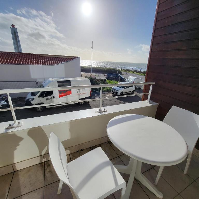 Appartement 2 pièces face mer avec balcon, parking et WIFI – Les Sables-d’Olonne - FR-1-92-941 - Apartment - 1