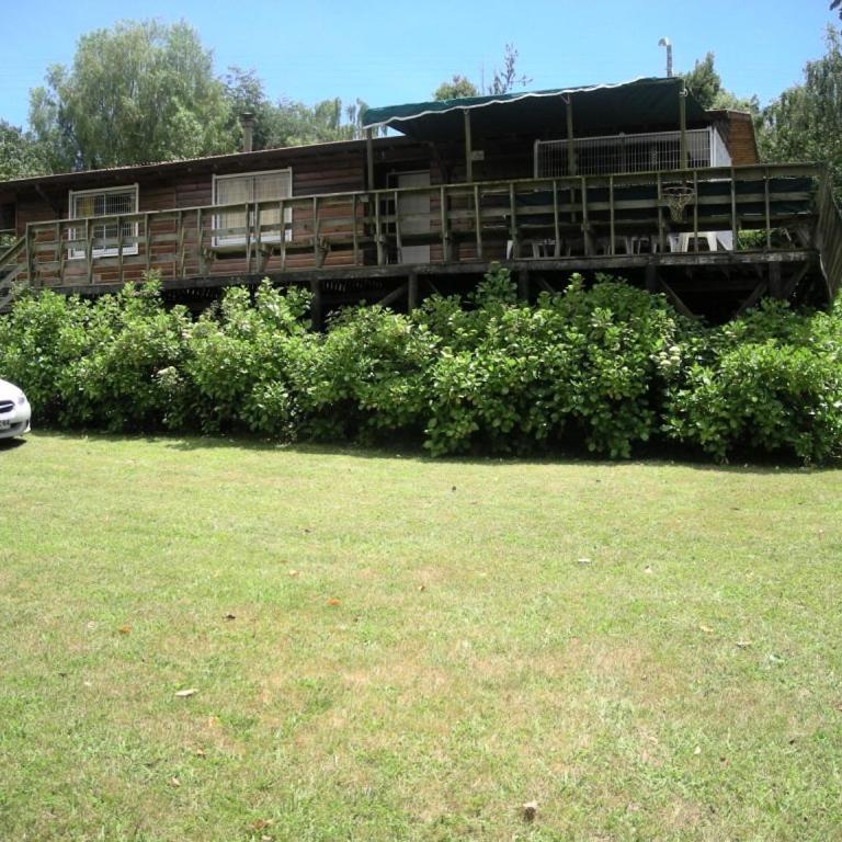 Cabaña en Licanray a orillas del Lago Calafquen - Three-Bedroom House - 3