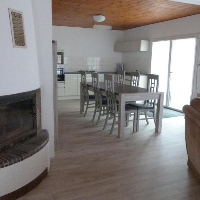 Maison rénovée près de la plage, avec parking, idéale pour 4/6 personnes - FR-1-194-340 - Casa - 2
