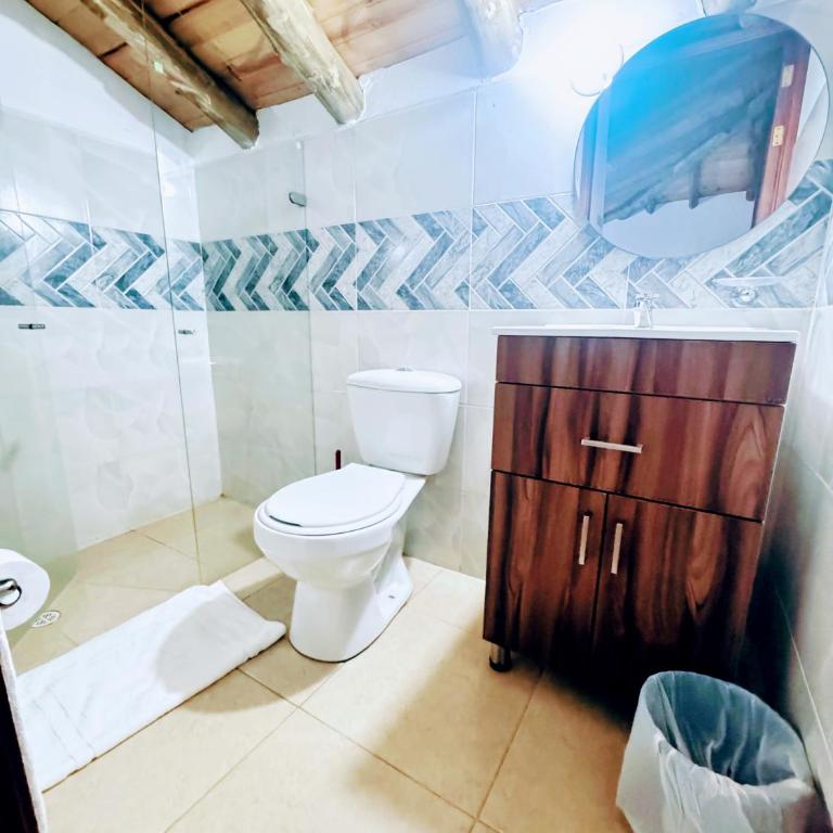 Hostal Villa de Leyva - Triple Room with Balcony - 5