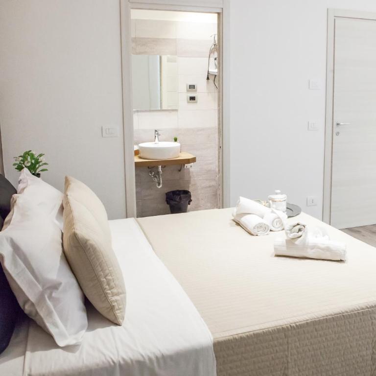 Venere Rooms - Camera Matrimoniale con Bagno Privato - 20