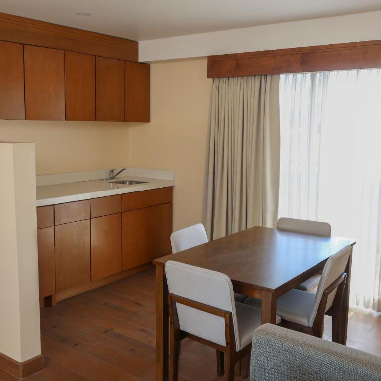 Hotel El Ejecutivo Tijuana - Standard Suite - 6