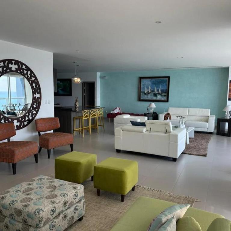 Hermoso departamento - Three-Bedroom Apartment - 1