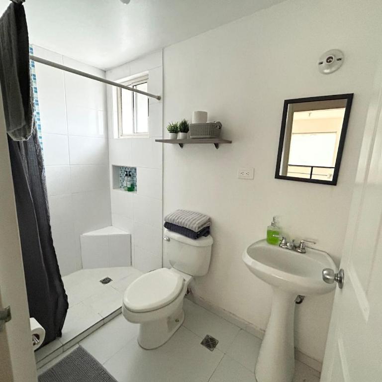 Loft en Cumbres Mty Wifi Parking Pool & HDtv - One-Bedroom Apartment - 5