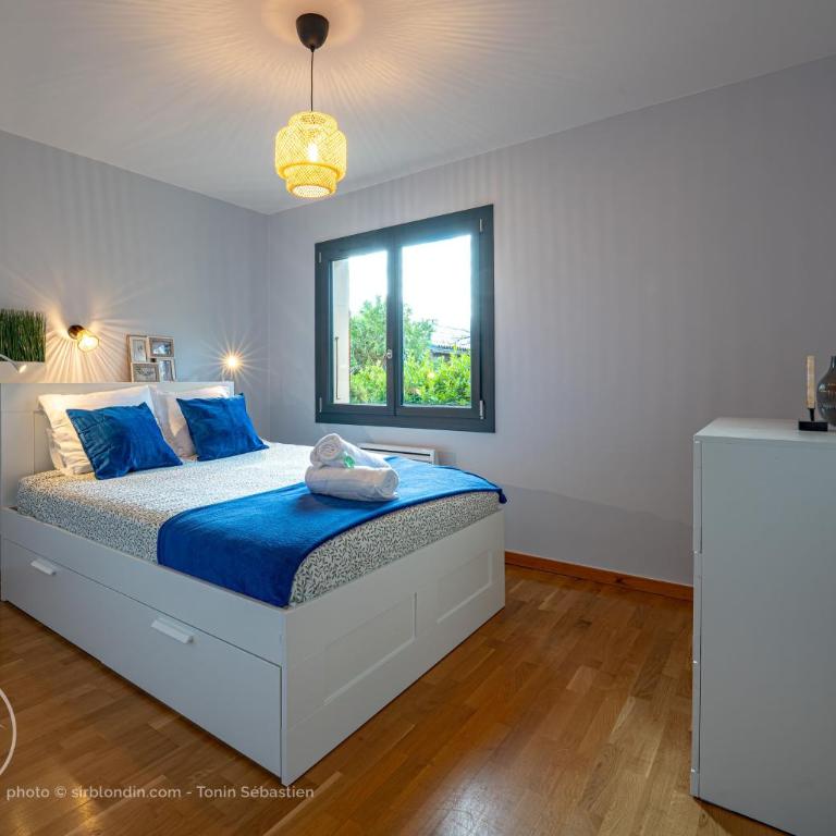 Maison 3 chambres, espace et jolie vue - Casa con 3 Camere da Letto - 3