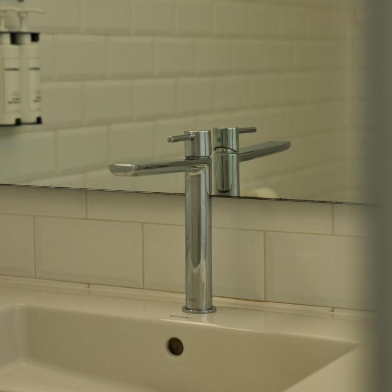 Hotel Almirante - Double or Twin Room - 3