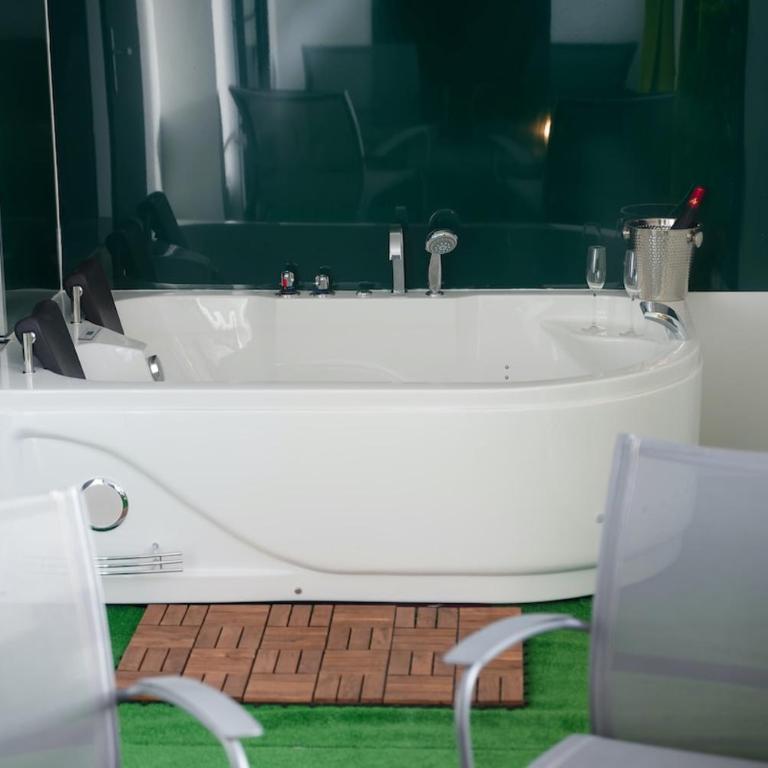 LoveRoom Le Loft & Garden Spa - Apartment mit 1 Schlafzimmer - 3