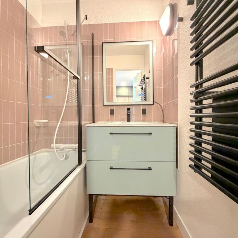Logement rénové & calme - Jolie vue - Appartement 1 Chambre - 15