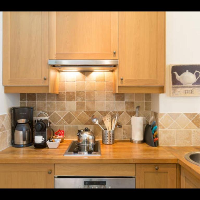 CHABLIS 27 avenue de la Bourdonnais 75007 - Appartement 1 Chambre - 27