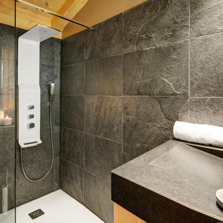 Chalet Inarpa - Appartements et Suites - Standard Apartment "Côté Cour" - 4