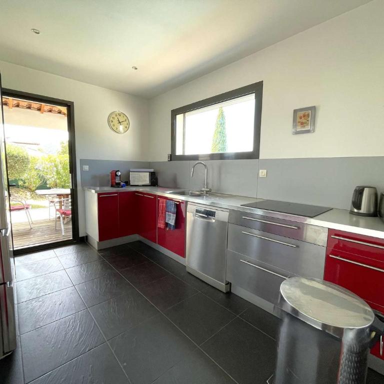 Villa PASSEREAUX avec piscine et vue mer pour 8 personnes au cœur du Domaine de Valcros - Maison de Vacances 4 Chambres - 9