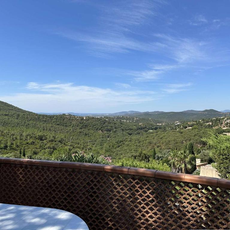 Mazet Victor pour 4 personnes avec vue mer et piscine collective à La Londe-Les-Maures - Maison 2 Chambres - 1