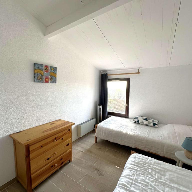 Mazet Victor pour 4 personnes avec vue mer et piscine collective à La Londe-Les-Maures - Maison 2 Chambres - 8