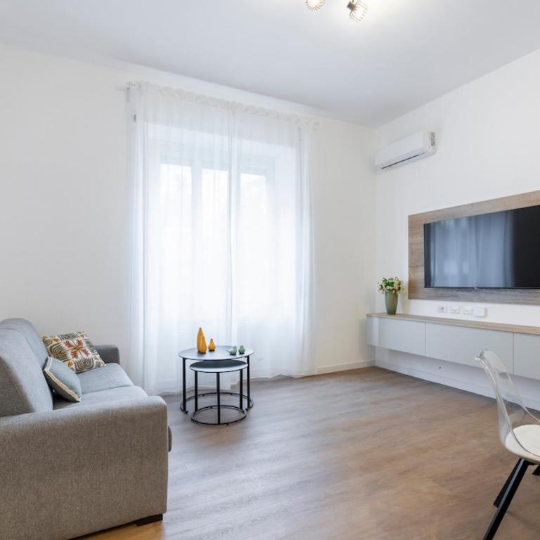 Vatican & Prati 10 min - 2 Suites - 3 Work Desks - Appartamento con 3 Camere da Letto - 28