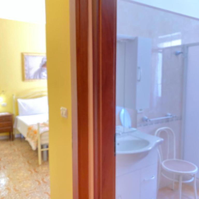 Elegant House Gallipoli - Two-Bedroom Standard Apartment - 4