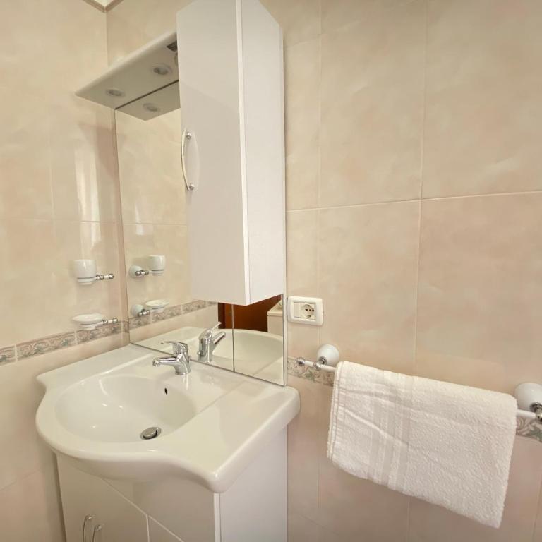 Elegant House Gallipoli - Two-Bedroom Standard Apartment - 14