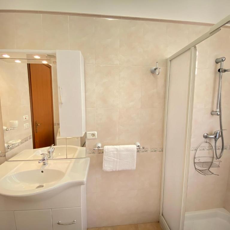 Elegant House Gallipoli - Two-Bedroom Standard Apartment - 16