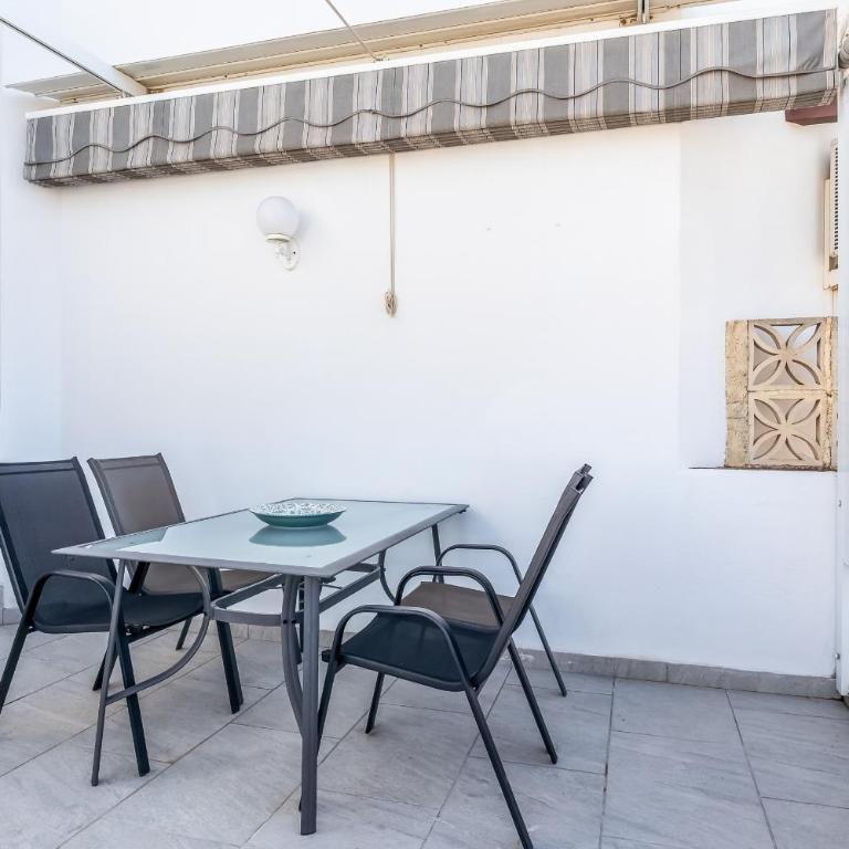 Sea View Home with 3 Terraces near Burriana Beach - One-Bedroom Apartment with Sea View and Terrace - 22
