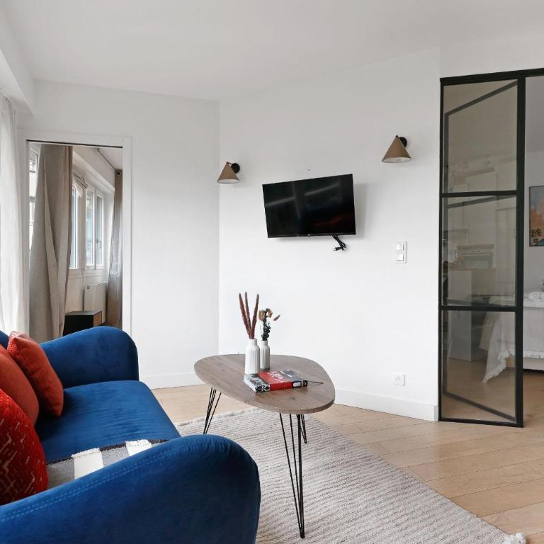 Serenty - 2BR - Arc de Triomphe & Champs-Élysées - Apartment - 7