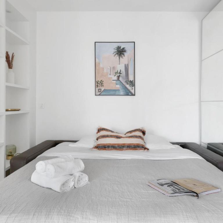 Serenty - 2BR - Arc de Triomphe & Champs-Élysées - Apartment - 18