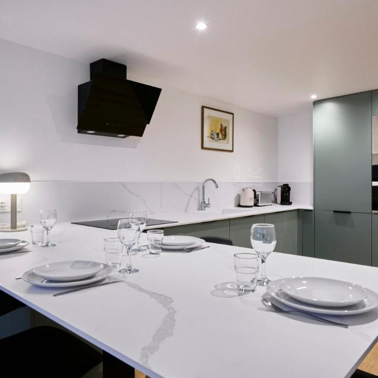 Contemporary Duplex with Two Bedrooms in Old Lille - Two-Bedroom Standard Apartment - 7