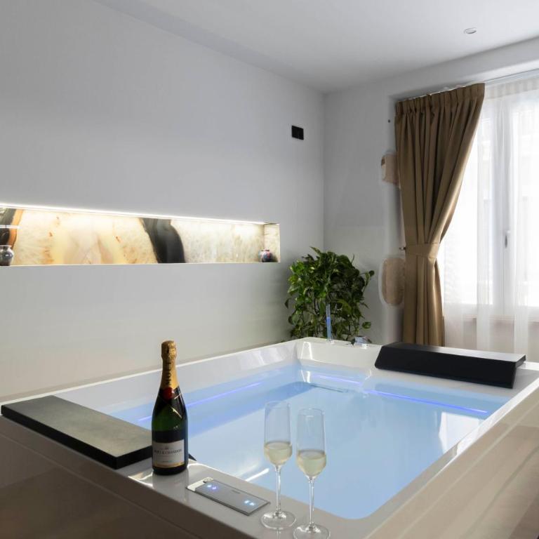 Flá Suite Castello - Queen Room with Spa Bath - 7