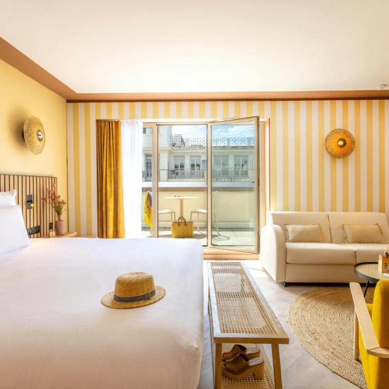 Nice Centre Hotel - Junior King Suite with Sofa Bed and Terrace - Notre Dame View - 2