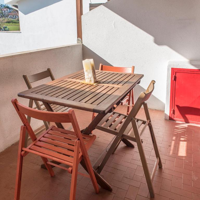 M332 - Marcelli, trilocale con terrazzo vicino al mare - Appartamento con 2 Camere da Letto - 2