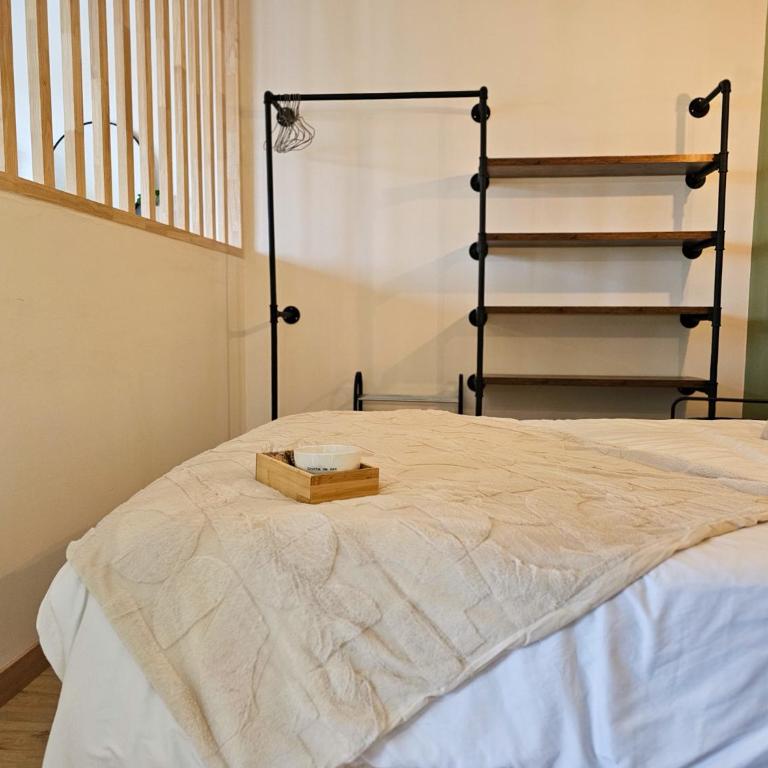 L'Atelier de Chénieux - Proche Gare - Appartement 1 Chambre avec Balcon et Vue sur la Ville - 31