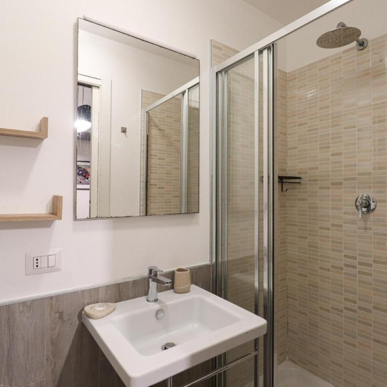 Essenza House Porta Pia - Camera Matrimoniale con Bagno Privato - 8