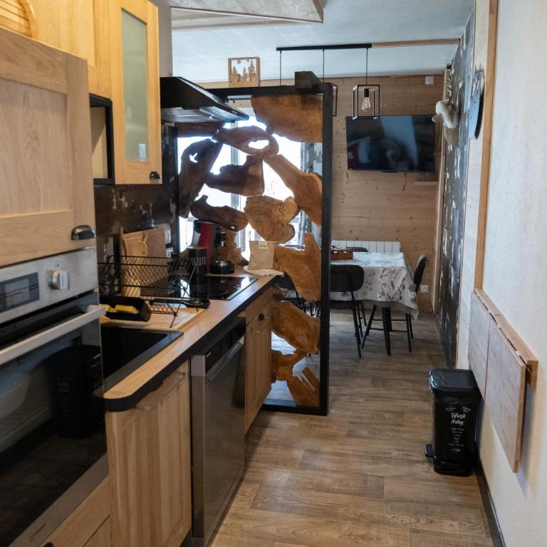 Altitude 1677 - T3 avec balcon, esprit Montagne - Appartement - 69