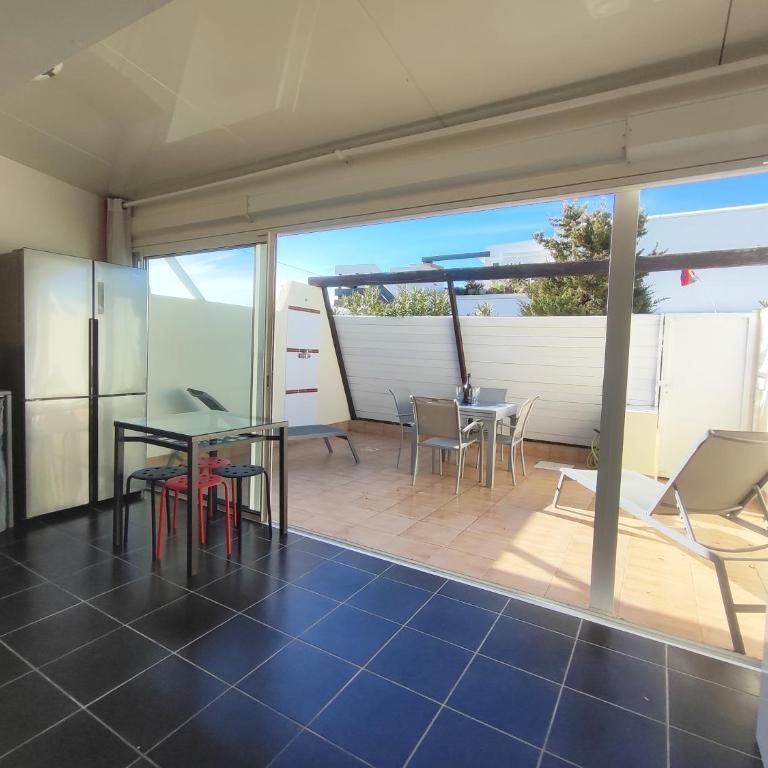 Villa 6, Port Nature, Village Naturiste, Cap d'Agde - Casa con 1 dormitorio - 4